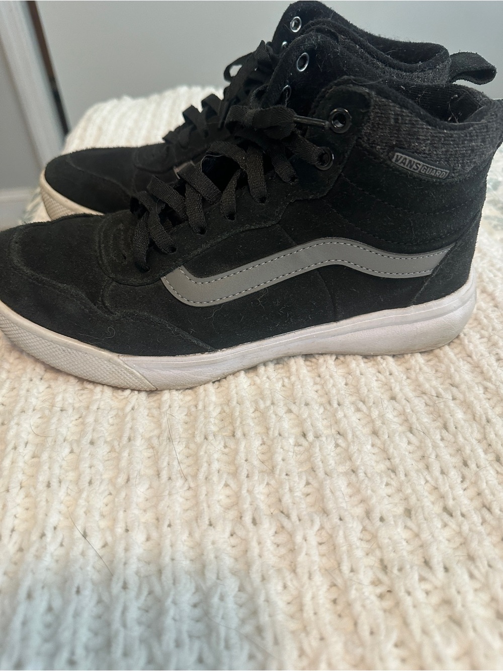 Vans Women’s size 8.5 Black High-Top Sneakers with Gray Side Stripe